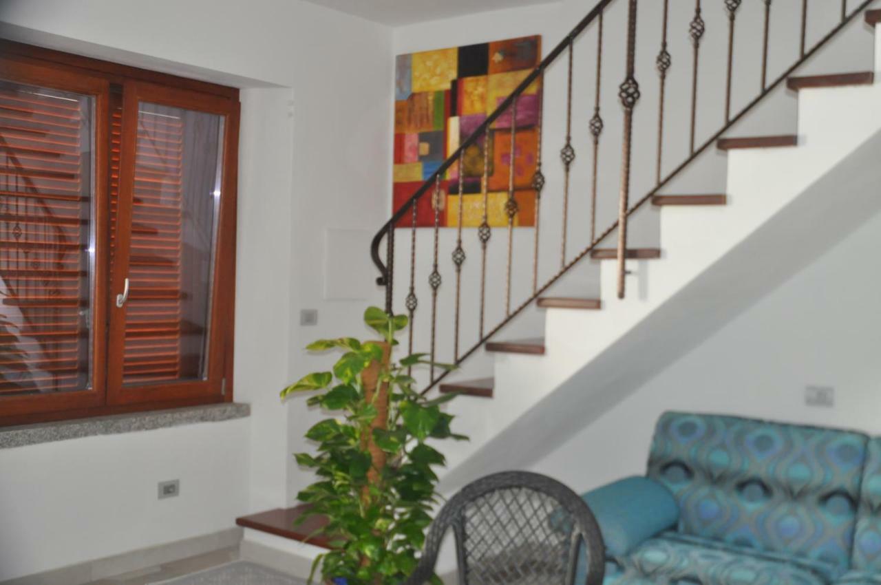 Suites De Mar Santa Teresa Gallura Buitenkant foto